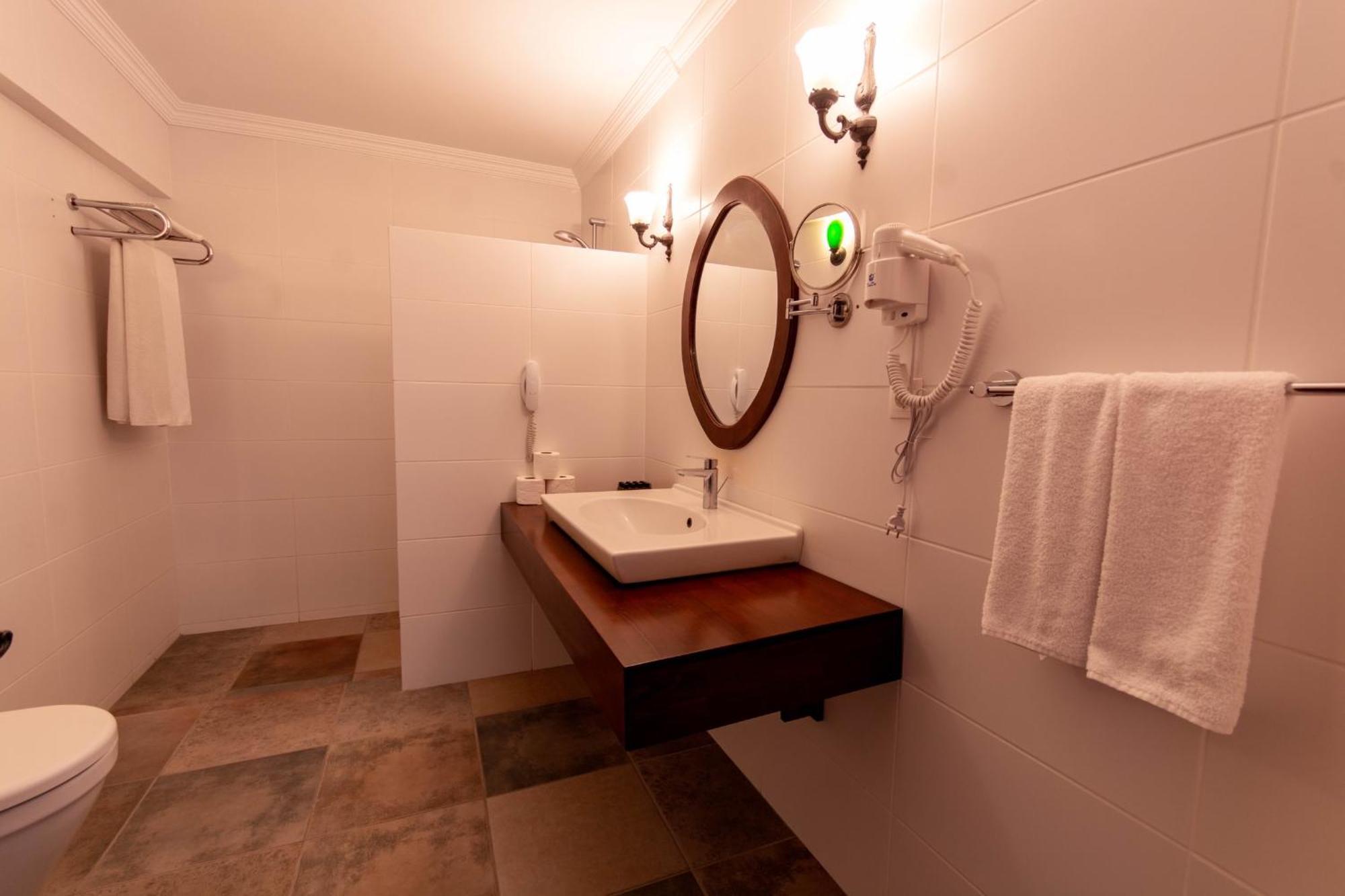 Maris Butik Hotel Турунч Экстерьер фото